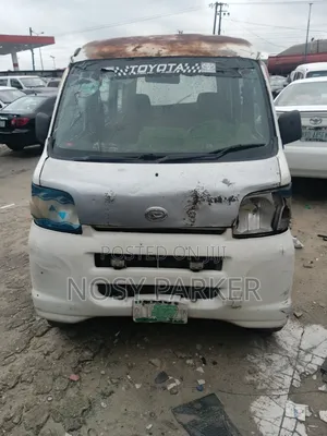 Daihatsu Hijet 2004 White