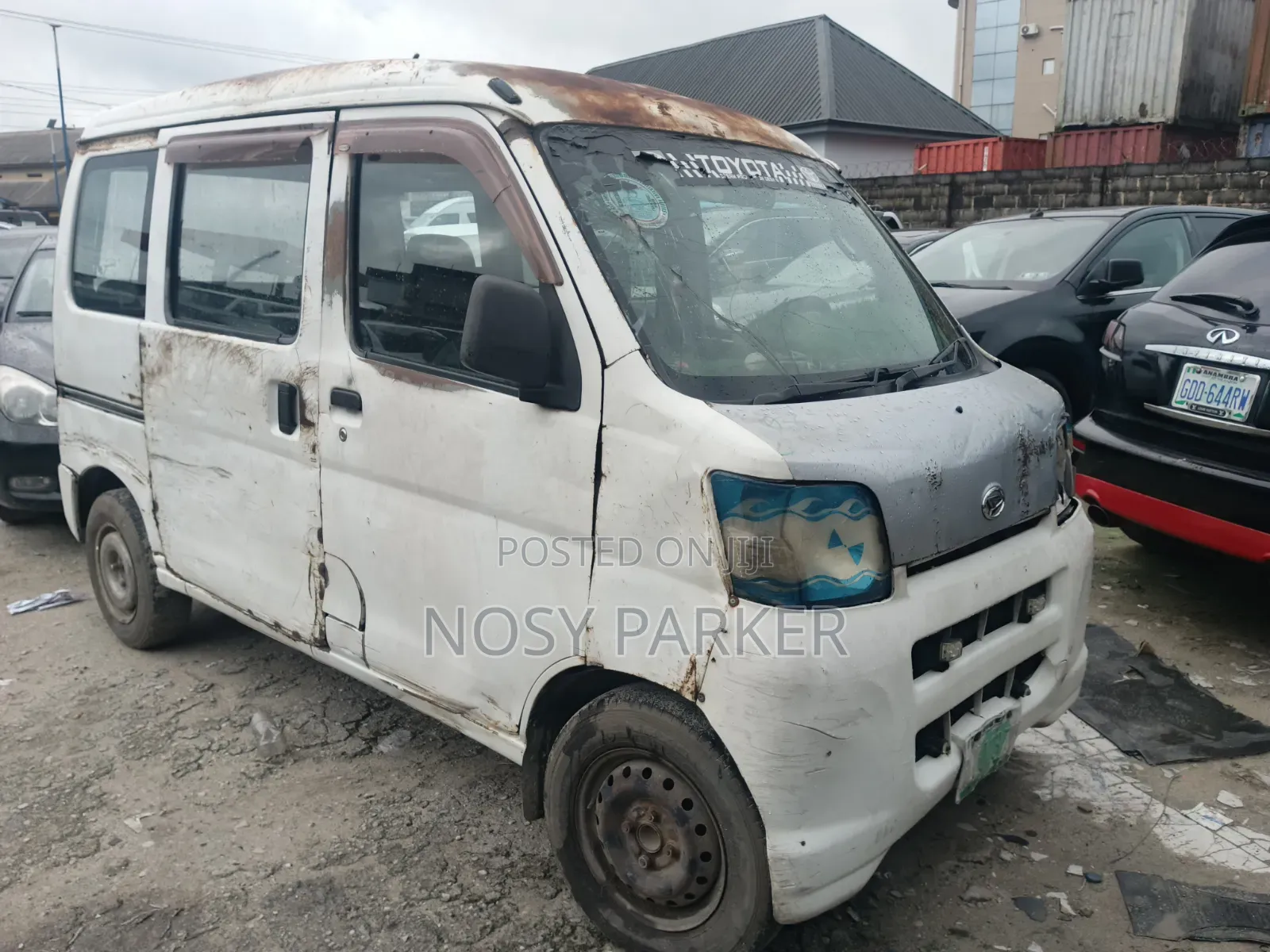 Daihatsu Hijet 2004 White