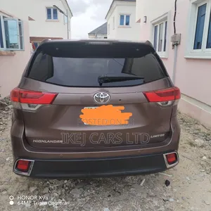 Toyota Highlander 2018 Gray