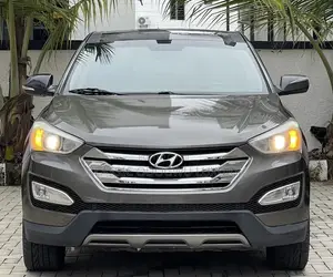 Hyundai Santa Fe Limited 4dr SUV AWD (3.3L 6cyl 6A) 2015 Brown