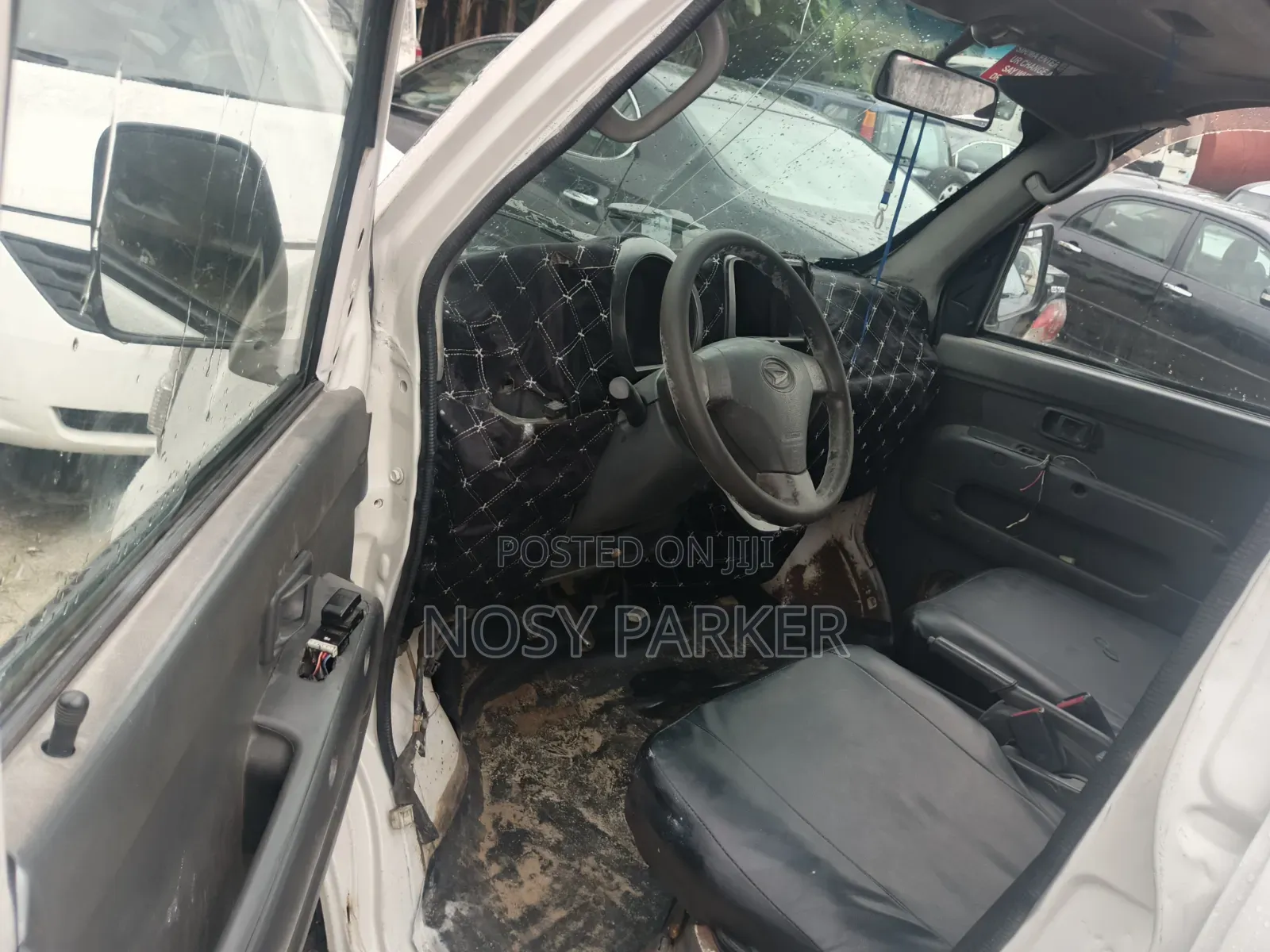 Daihatsu Hijet 2004 White