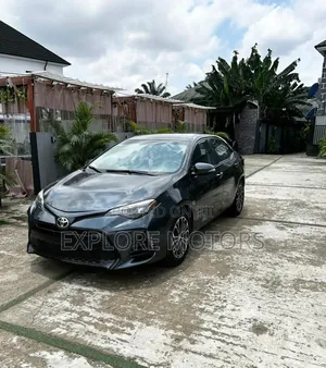 Toyota Corolla 2016 Black