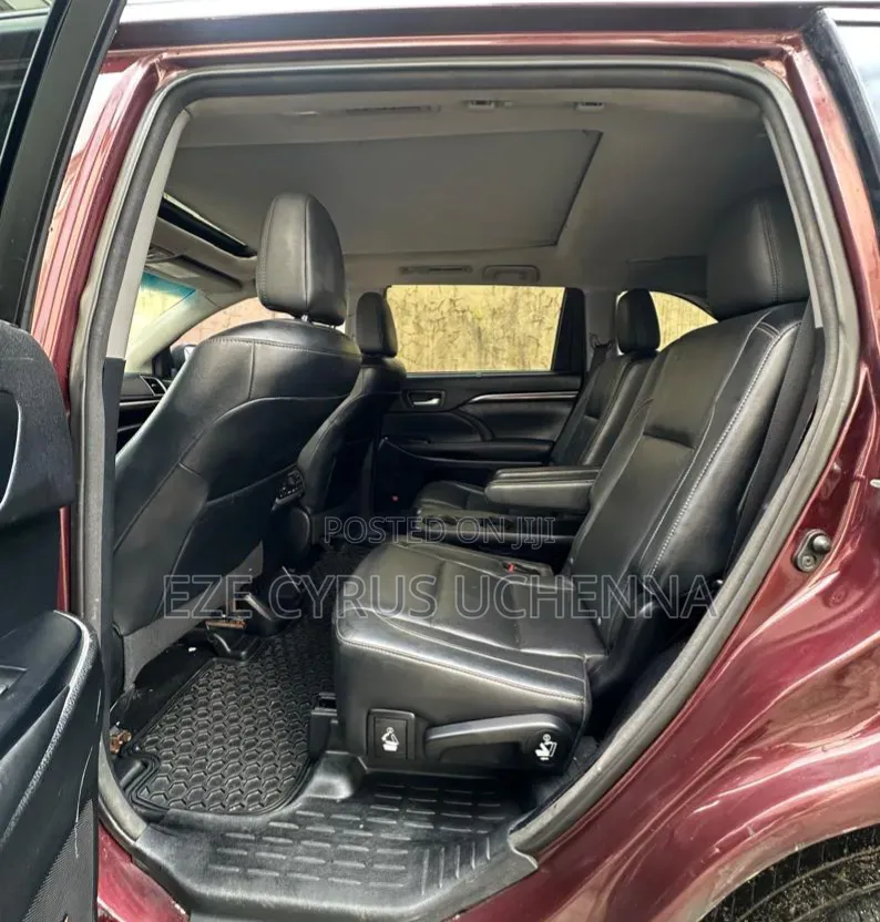 Toyota Highlander 2015 Red