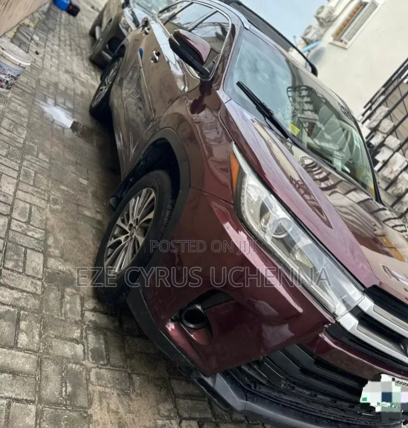 Toyota Highlander 2015 Red