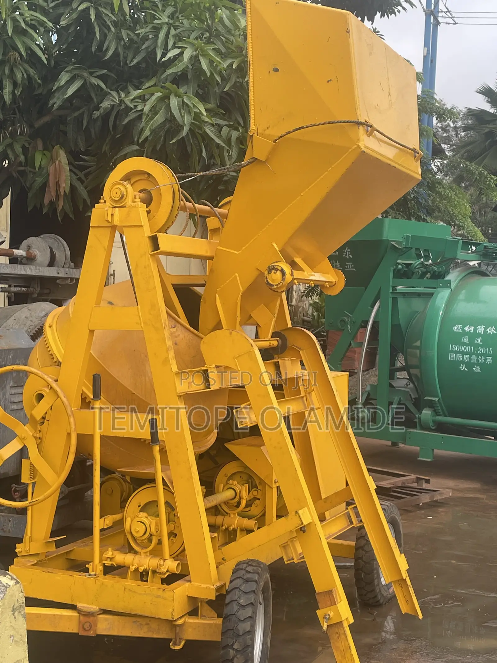 Crane Concrete Mixer