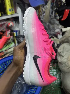 Nike Mecurial Vapor 17