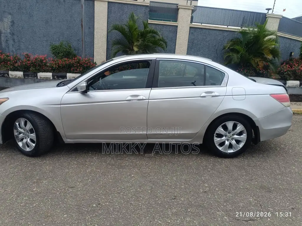 Honda Accord 2008 Silver