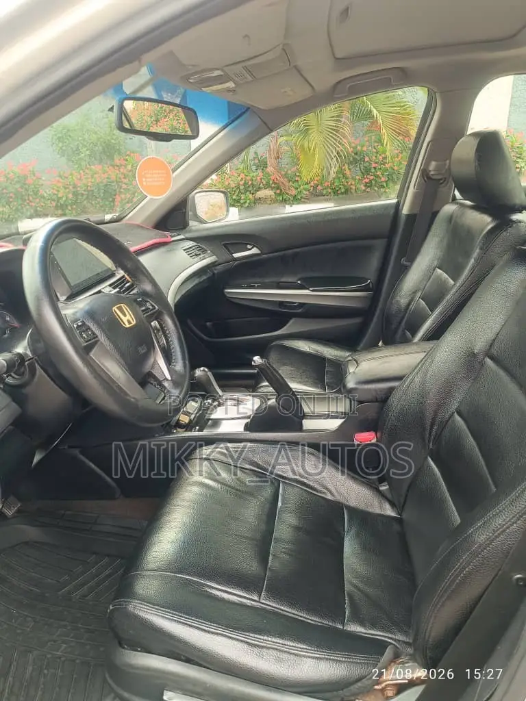 Honda Accord 2008 Silver