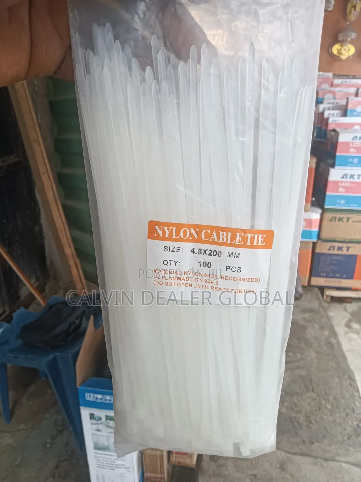 Tiny Short Cable Tie