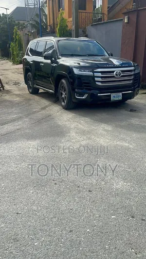 Toyota Land Cruiser 2011 Black
