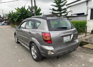 Pontiac Vibe AWD 2006 Brown