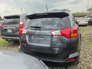 Toyota RAV4 Limited 4dr SUV (2.5L 4cyl 6A) 2015 Gray