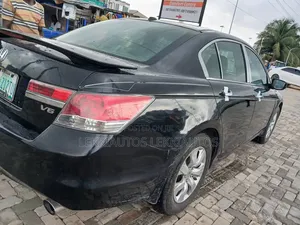 Honda Accord 2.0 i-VTEC Automatic 2009 Black