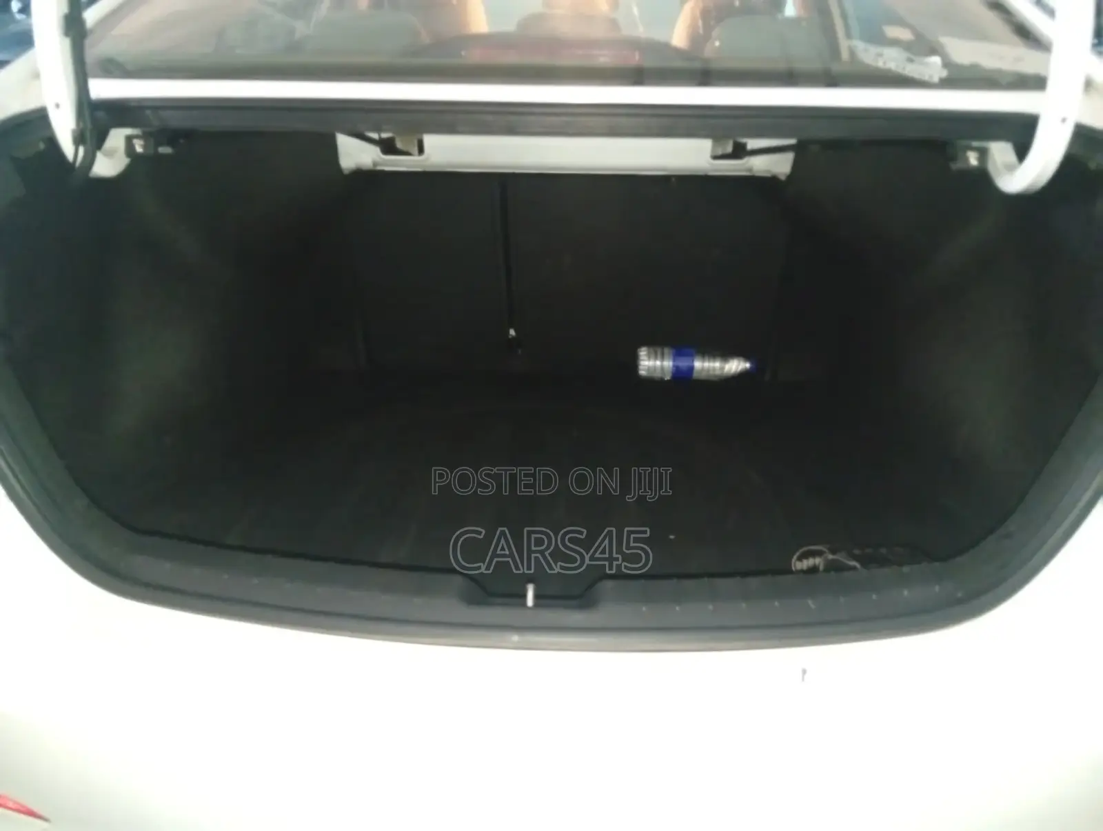 Hyundai Elantra 2017 White
