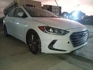 Hyundai Elantra 2017 White
