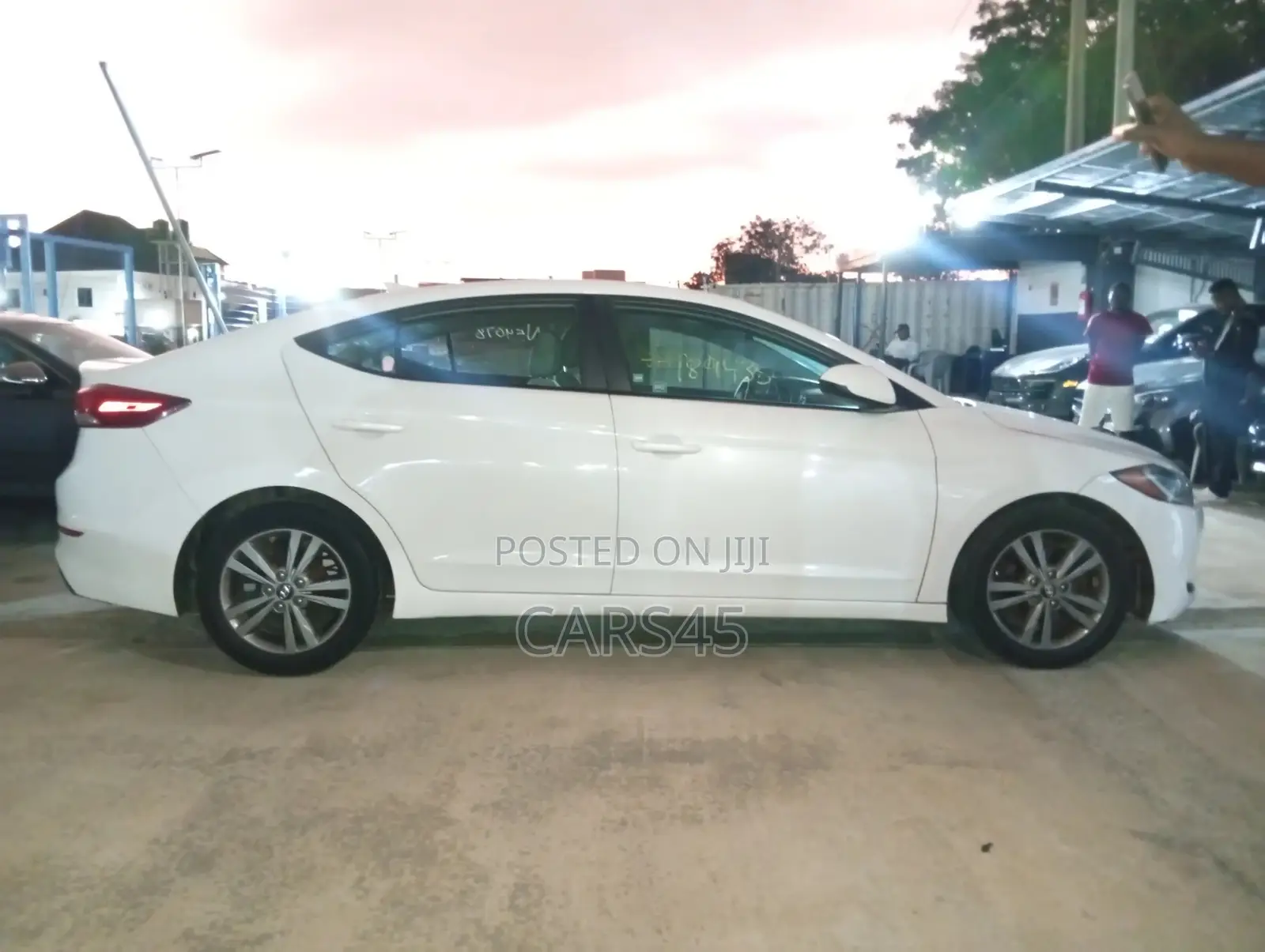 Hyundai Elantra 2017 White