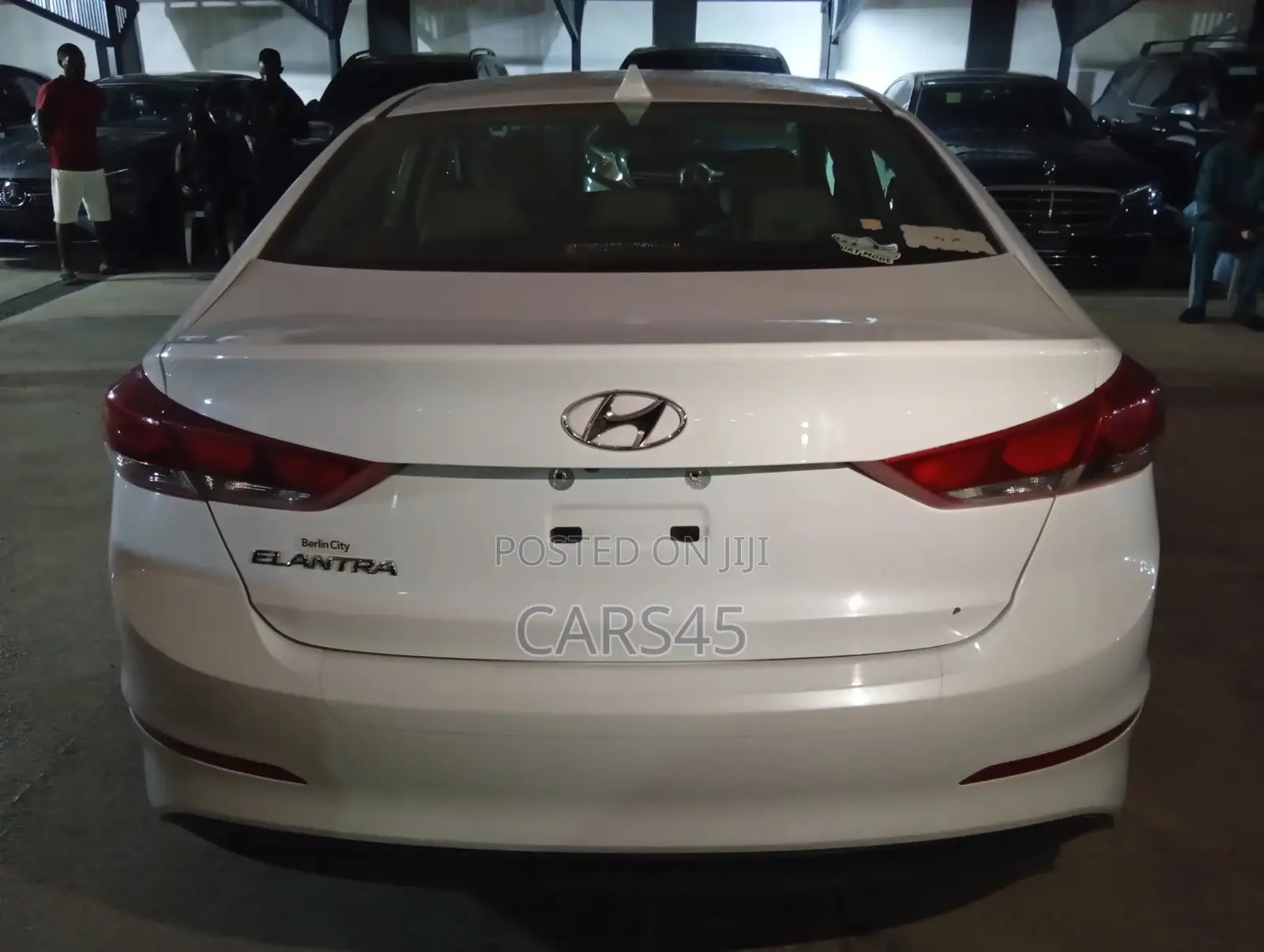 Hyundai Elantra 2017 White