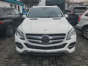Mercedes-Benz GLE-Class 2018 White