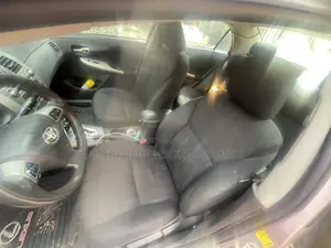 Toyota Corolla 2012 Silver