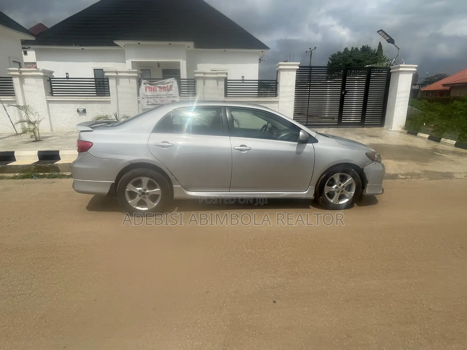 Toyota Corolla 2012 Silver