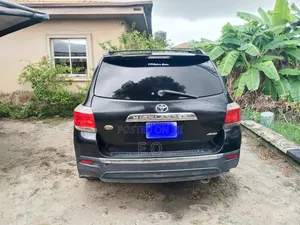 Toyota Highlander Limited 2012 Black