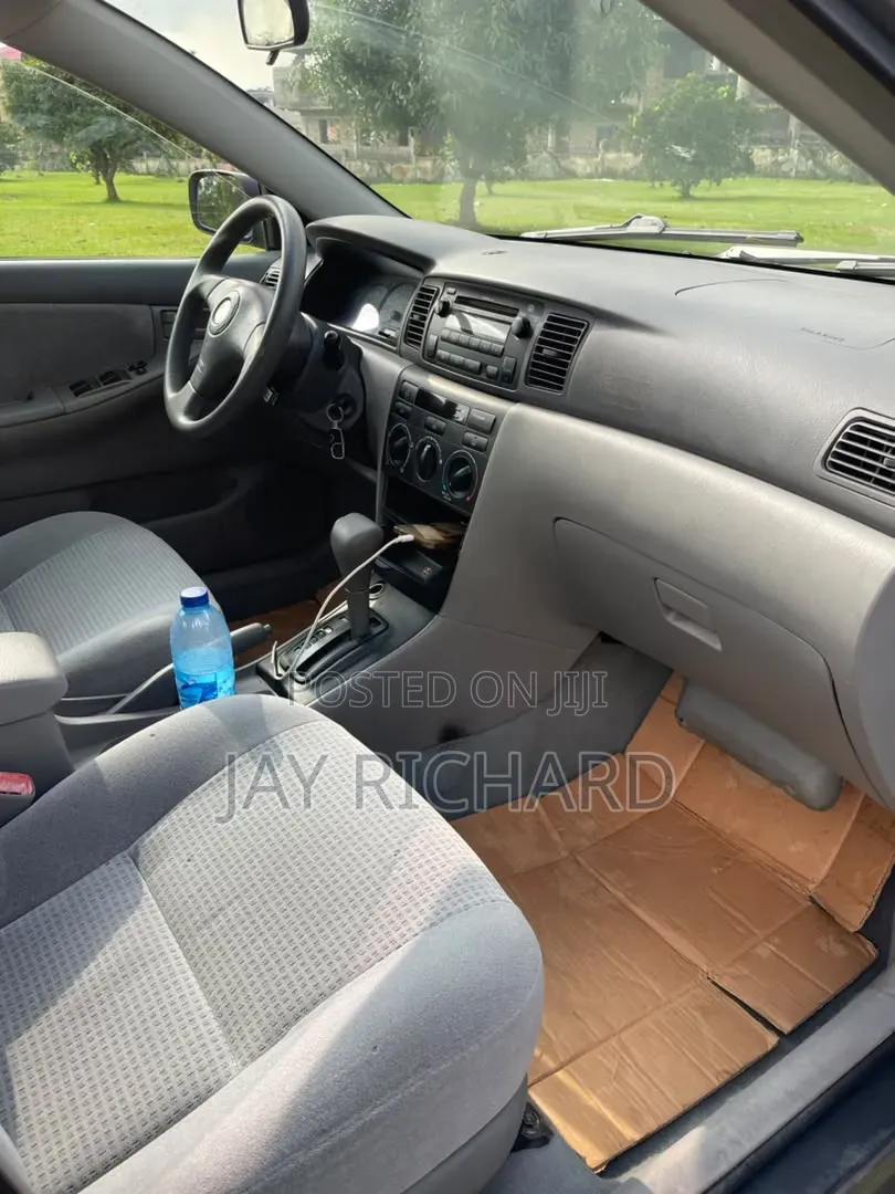 Toyota Corolla 2007 Gray