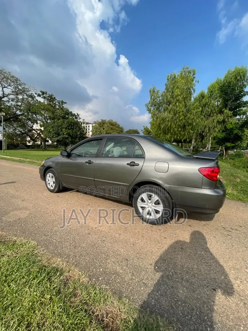 Toyota Corolla 2007 Gray