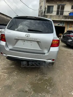 Toyota Highlander 2010 Silver
