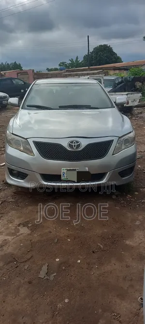 Toyota Camry 2011 Silver