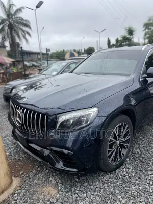 Mercedes-Benz GLC-Class 2016 Blue