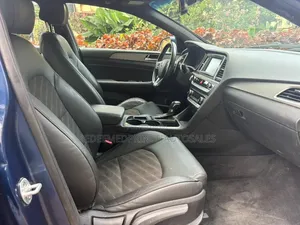 Hyundai Sonata SE 2020 Blue
