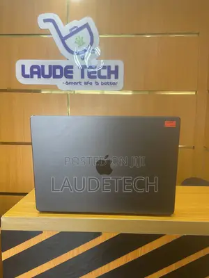 Laptop Apple MacBook Pro 2023 M3 36GB Apple M3 Pro SSD 512GB