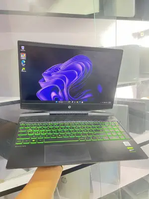 Laptop HP Pavilion Gaming Laptop 15-dk2xxx 16GB Intel Core i5 SSD 256GB