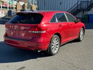 Toyota Venza LE 2010 Red