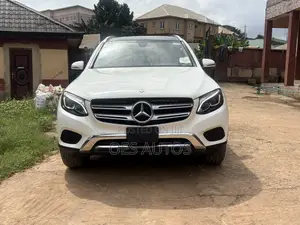 Mercedes-Benz GLC-Class 2019 White
