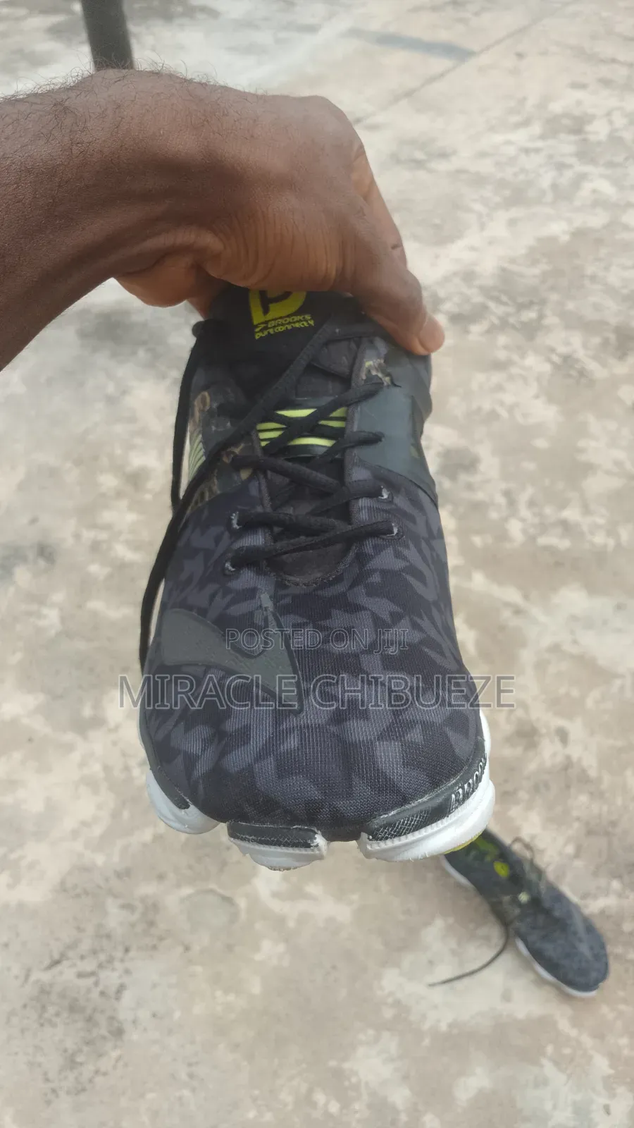 Running Shoe
