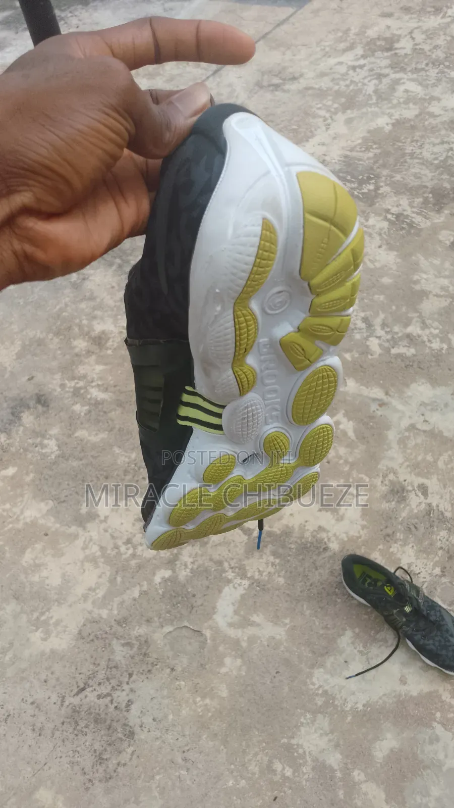 Running Shoe