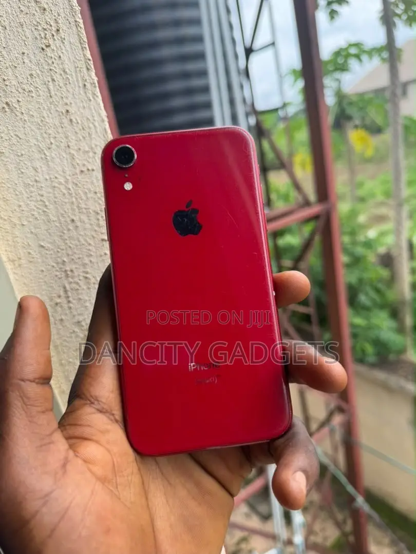 Apple iPhone XR 64 GB Red