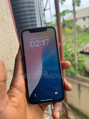 Apple iPhone XR 64 GB Red