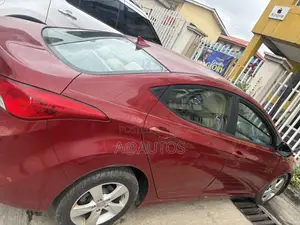 Hyundai Elantra GLS 2011 Red