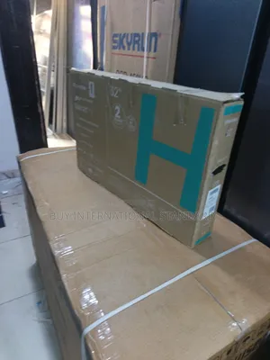 Hisense 32-Inch Smart TV –Lightweight, Stylish Feature-Ric