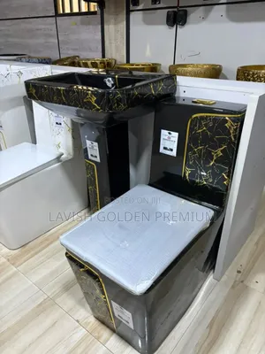 Executive Black Gold England Water Closet Set