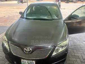 Toyota Camry SE V6 4dr Sedan (3.5L 6cyl 6AM) 2010 Black