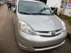 Toyota Sienna LE FWD 2006 Silver