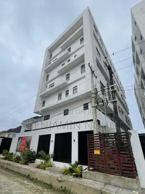 3bdrm Maisonette in Lekki Phase 1 for sale