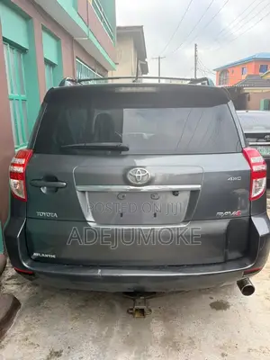 Toyota RAV4 2.5 Sport 4x4 2010 Gray