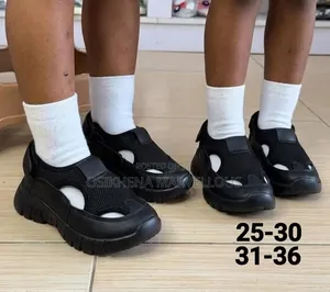 Original D' Elura Sneakers