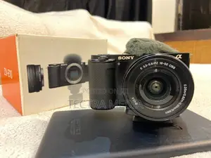Sony ZV-E10
