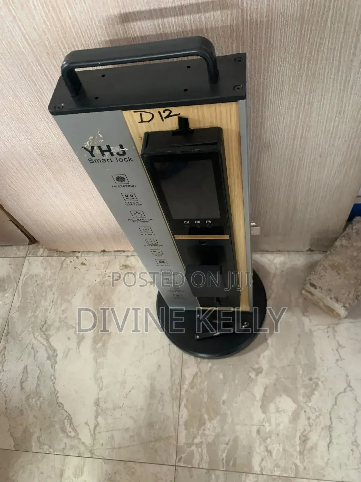 UltraSecure Smart Door Lock With Multiple Unlocking Modes
