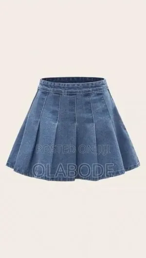 AjikeAde Wears